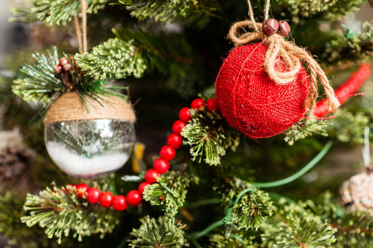 The Magic of a Christmas Wreath and Holiday Traditions